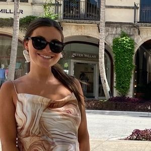 Meet your Posher, Izabela